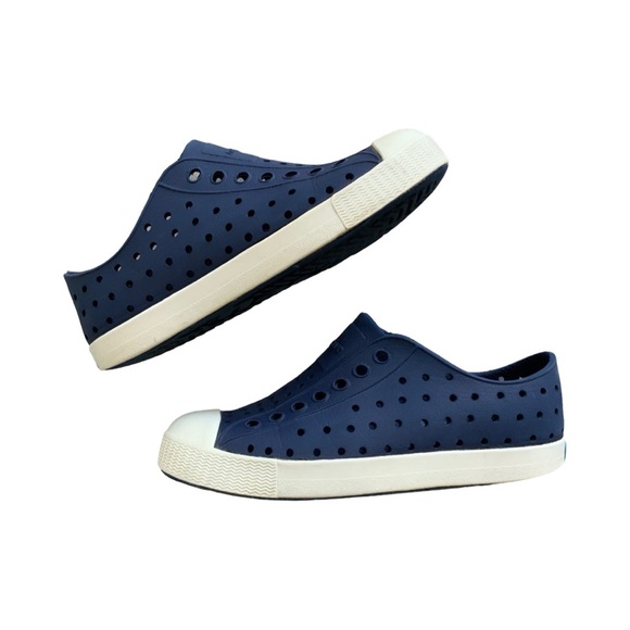 Navy Blue Native Jefferson Shoes Size 12 - Picture 1 of 3